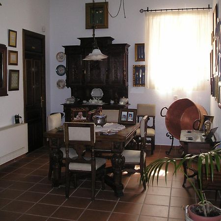 Plaza Chica Hotel Картая Екстериор снимка